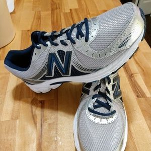 NIB Men's size 10 New Balance 450 V3 running shoes